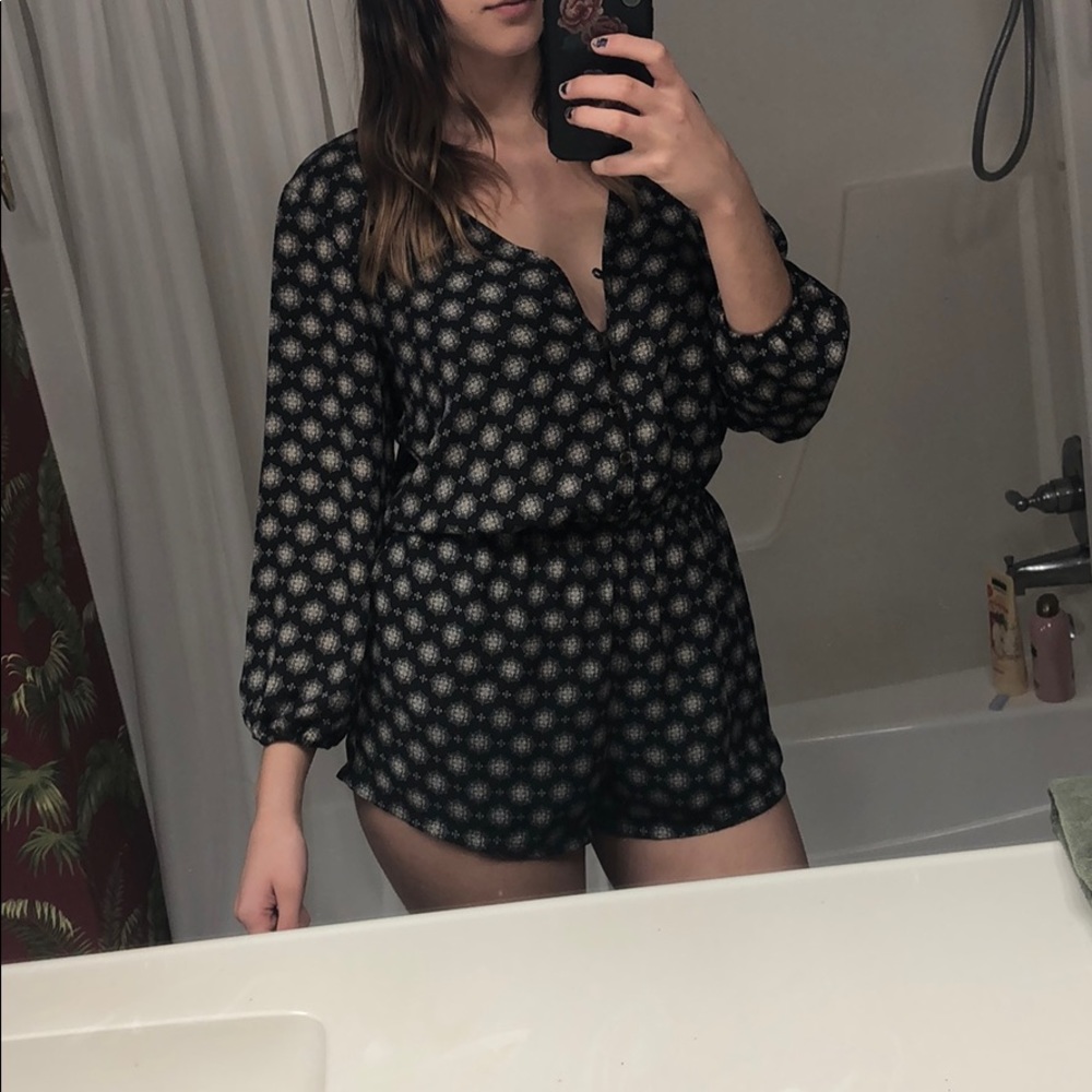 Forever 21 navy blue patterned romper